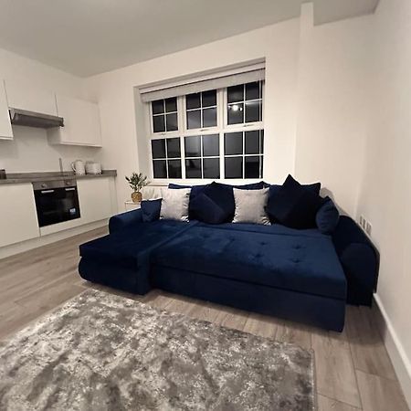 1 Bed High Quality Modern Flat Apartment Edgware Екстериор снимка